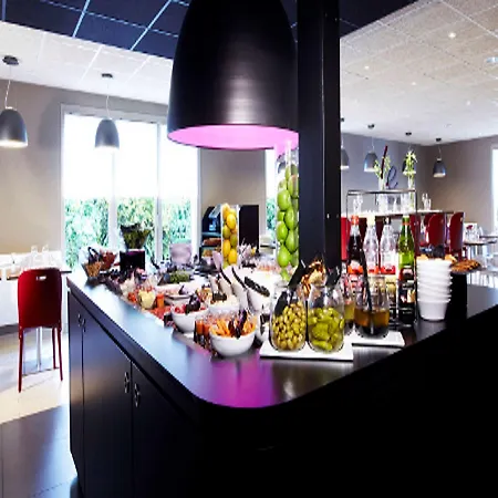 Campanile Deauville Saint-arnoult 3*