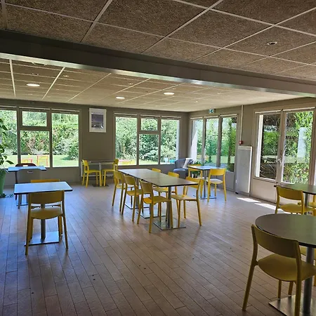 מלון Campanile Deauville Saint-arnoult סנט-ארנו