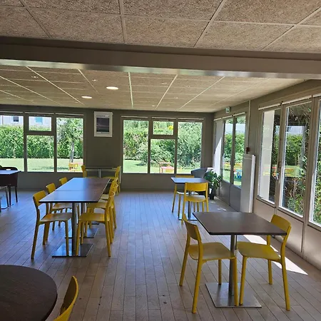 Campanile Deauville Saint-arnoult 3* סנט-ארנו