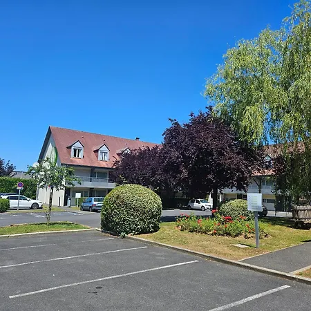 Campanile Deauville Saint-arnoult 3*